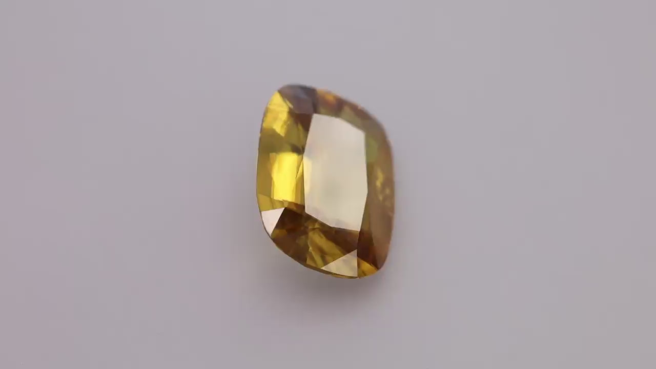 Sphene 15.63 ct