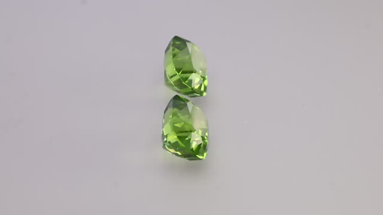 Peridot 12.09 ct