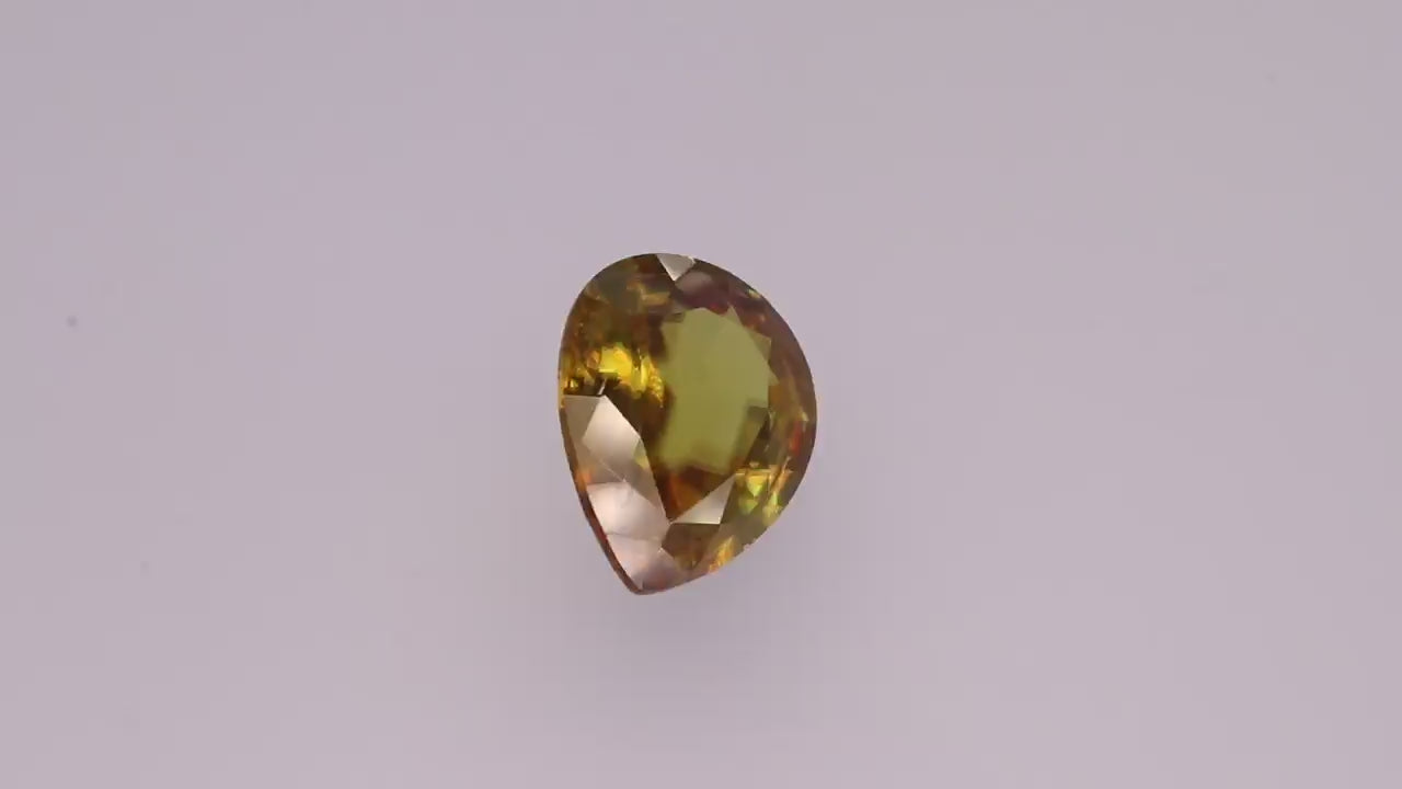 Sphene 8.57 ct