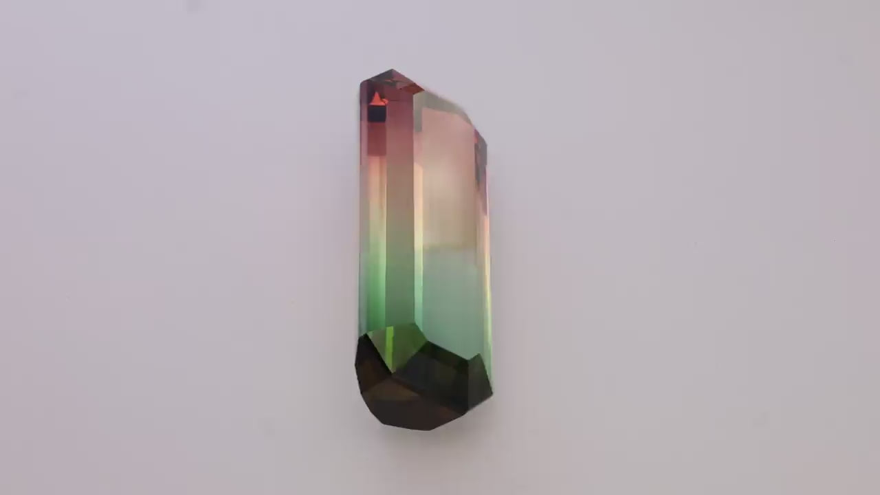 Bi Colour Tourmaline 78.67 ct