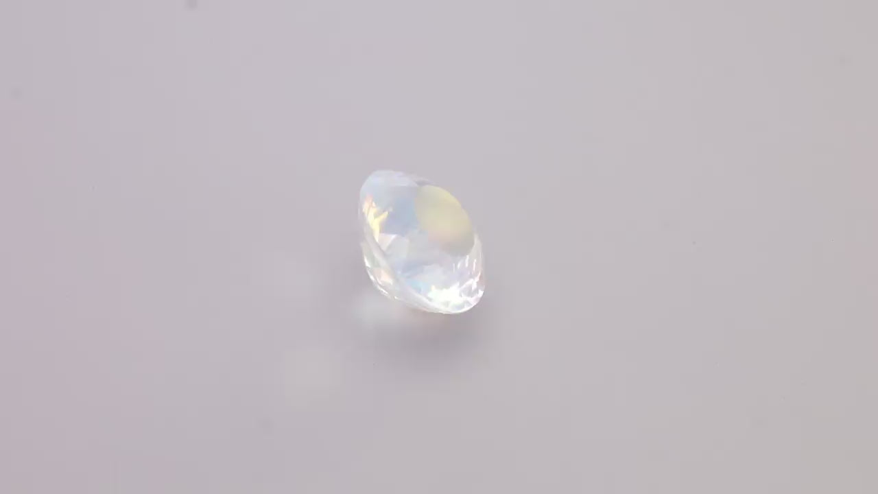 Rainbow Moonstone 4.89 ct