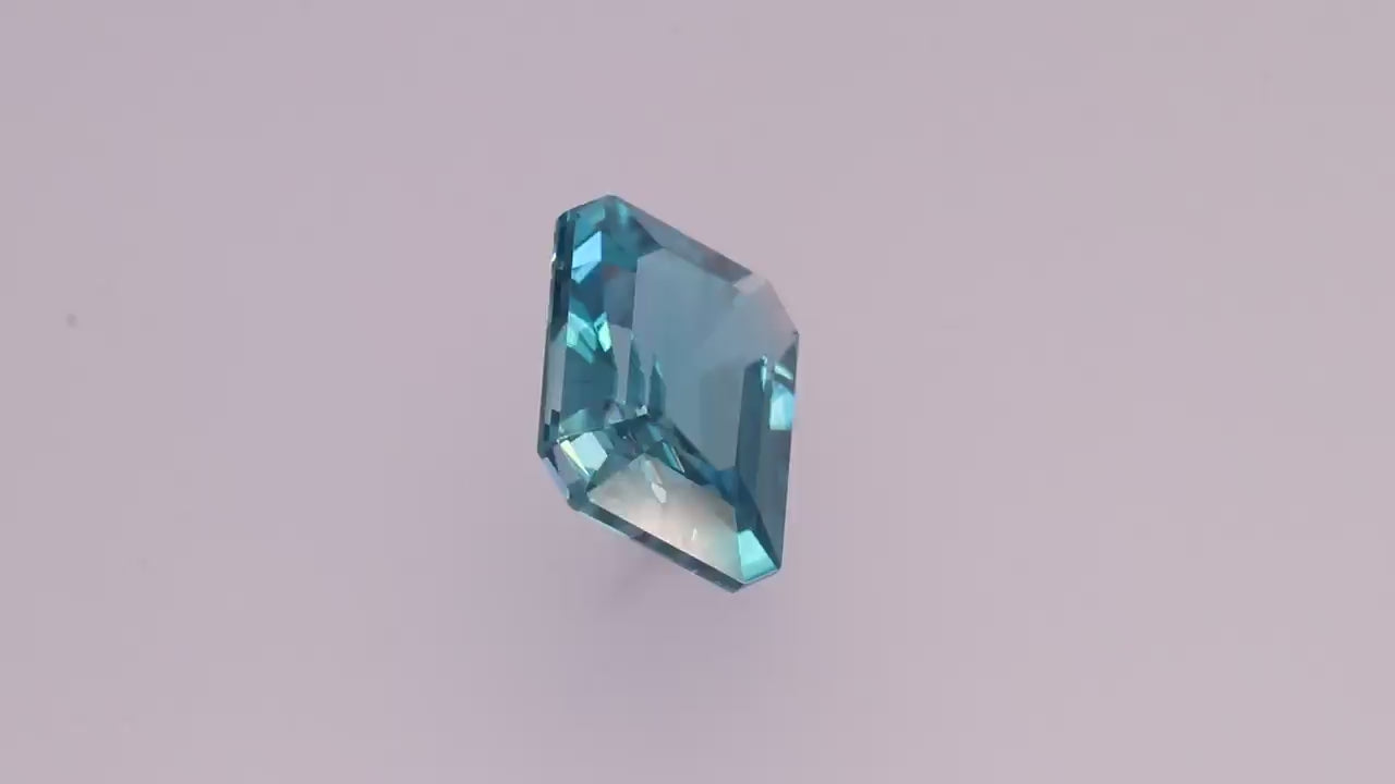 Blue Zircon 7.15 ct