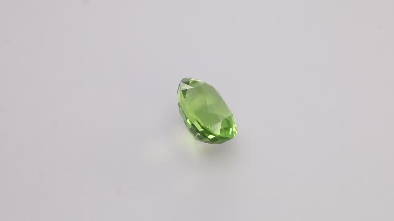 Peridot 3.95 ct