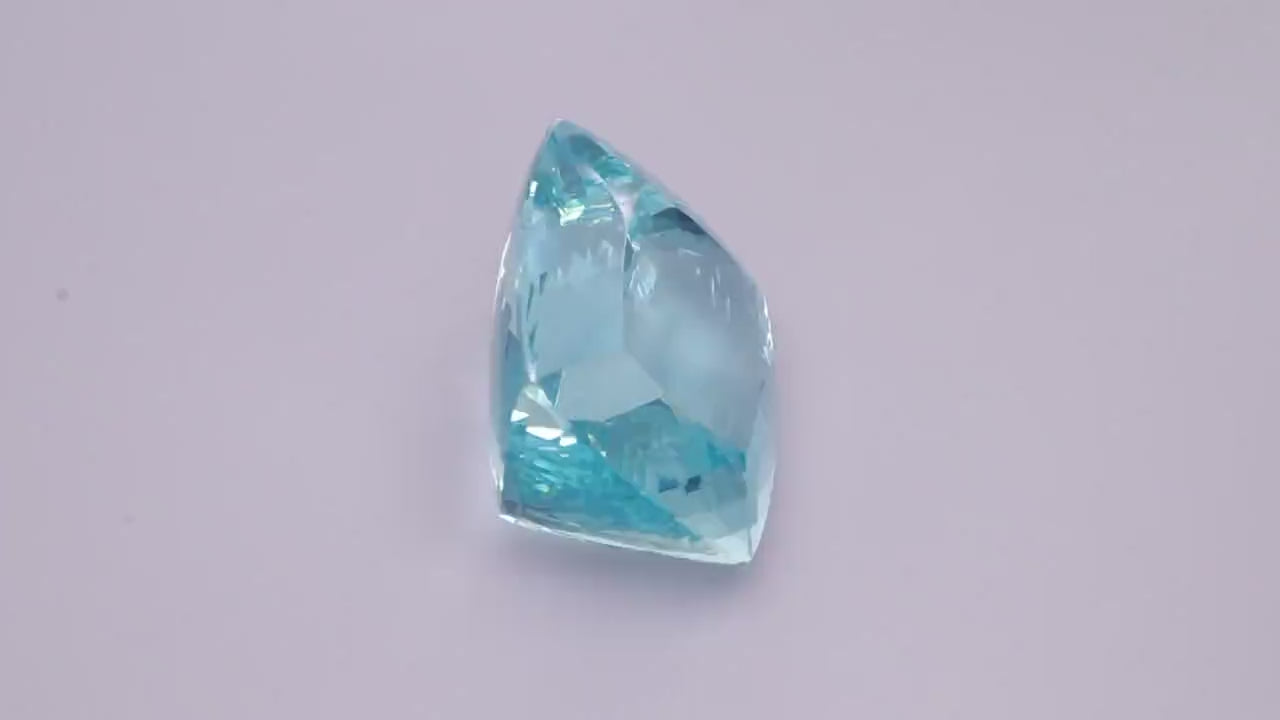 Aquamarine 121.23 ct