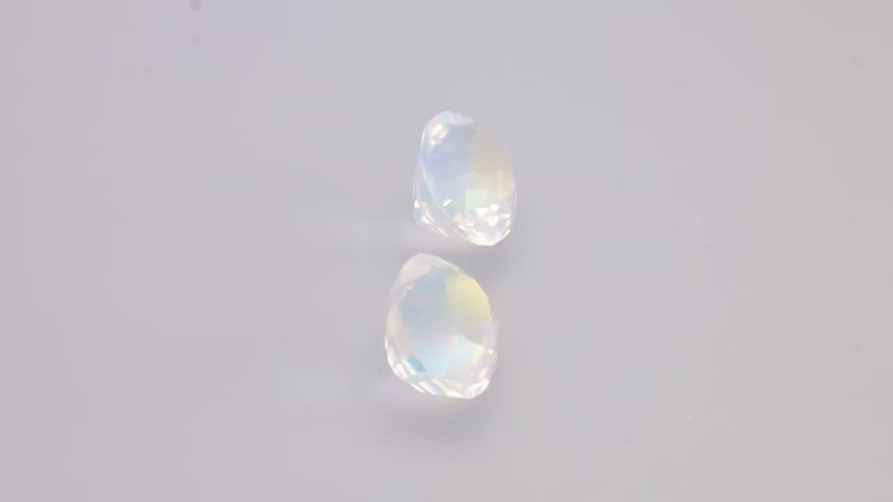 Rainbow Moonstone 10.20 ct