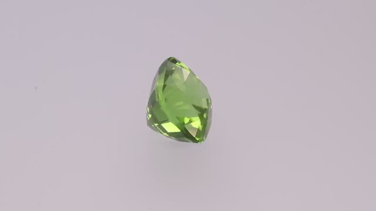 Peridot 8.61 ct