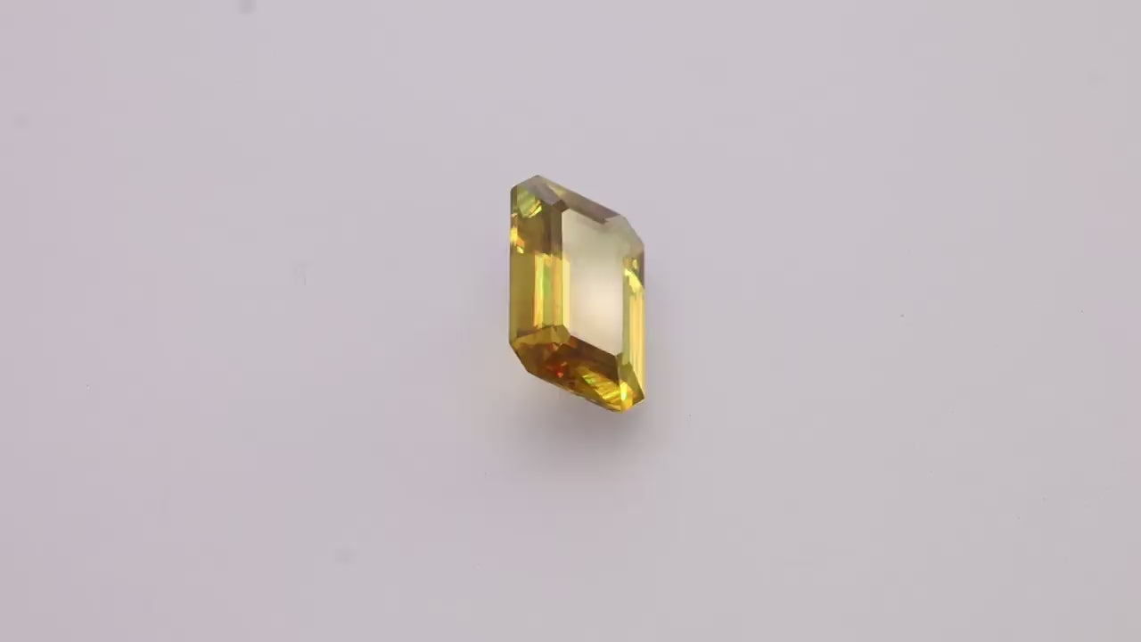 Sphene 4.24 ct