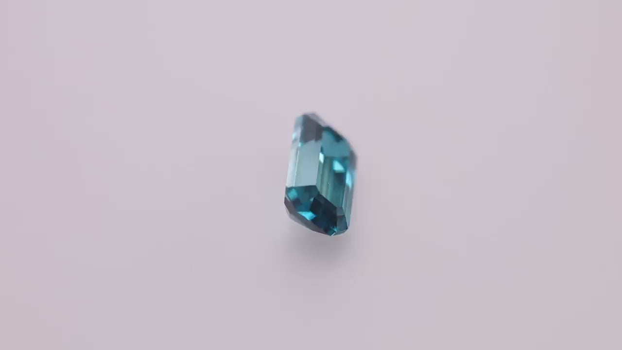 Blue Zircon 5.15 ct