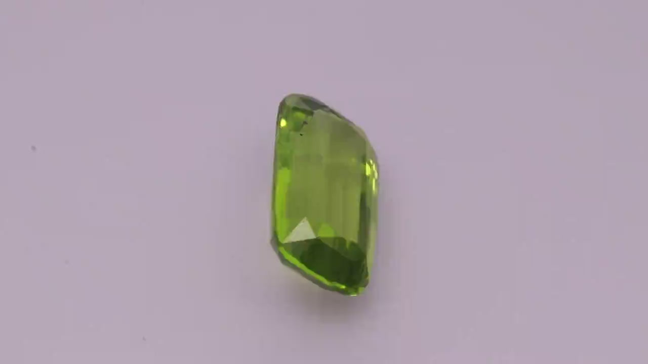 Peridot 9.94 ct