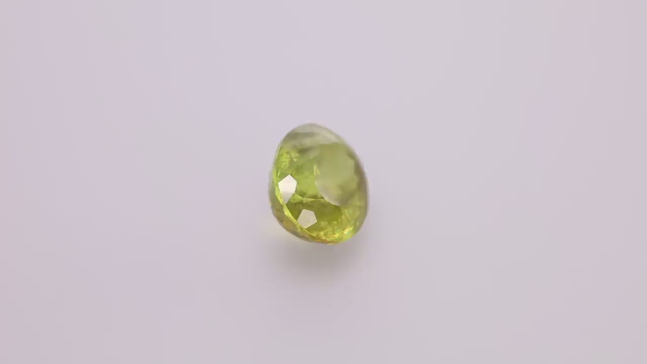 Sphene 12.40 ct