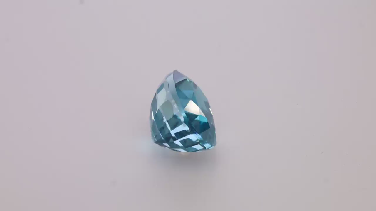 Blue Zircon 16.55 ct