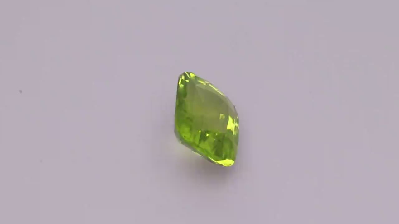 Peridot 5.68 ct