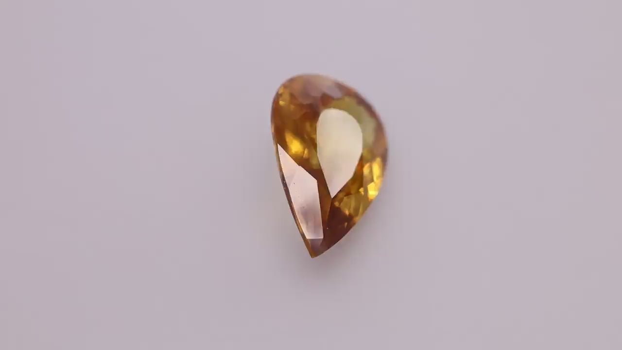 Sphene 9.49 ct