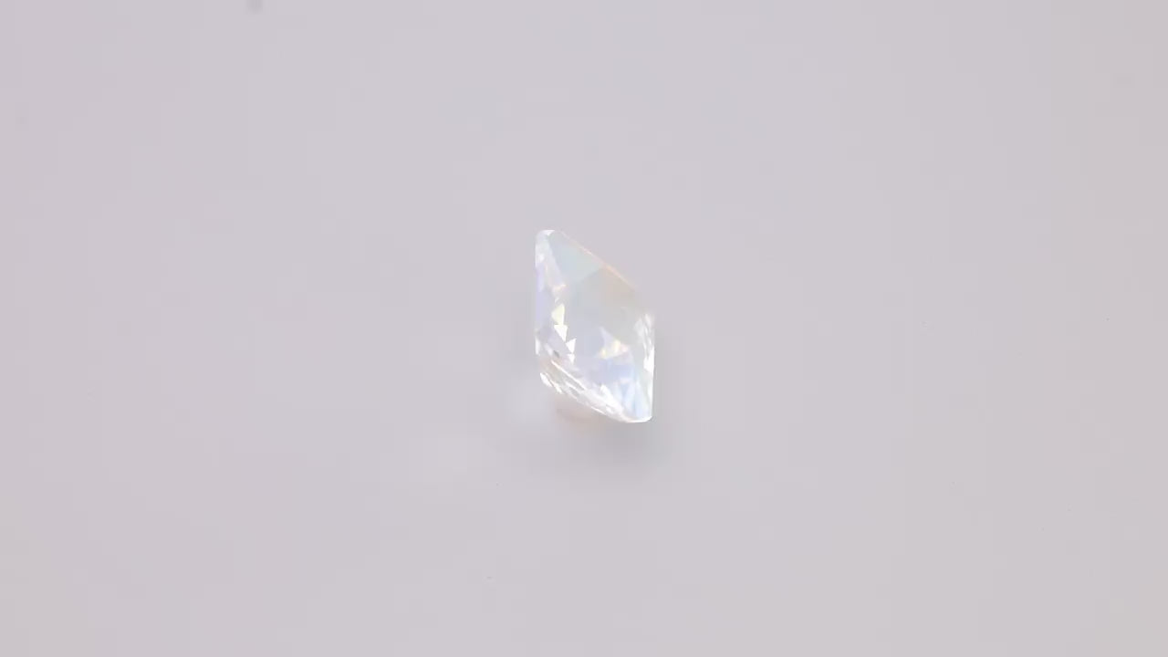 Rainbow Moonstone 4.07 ct