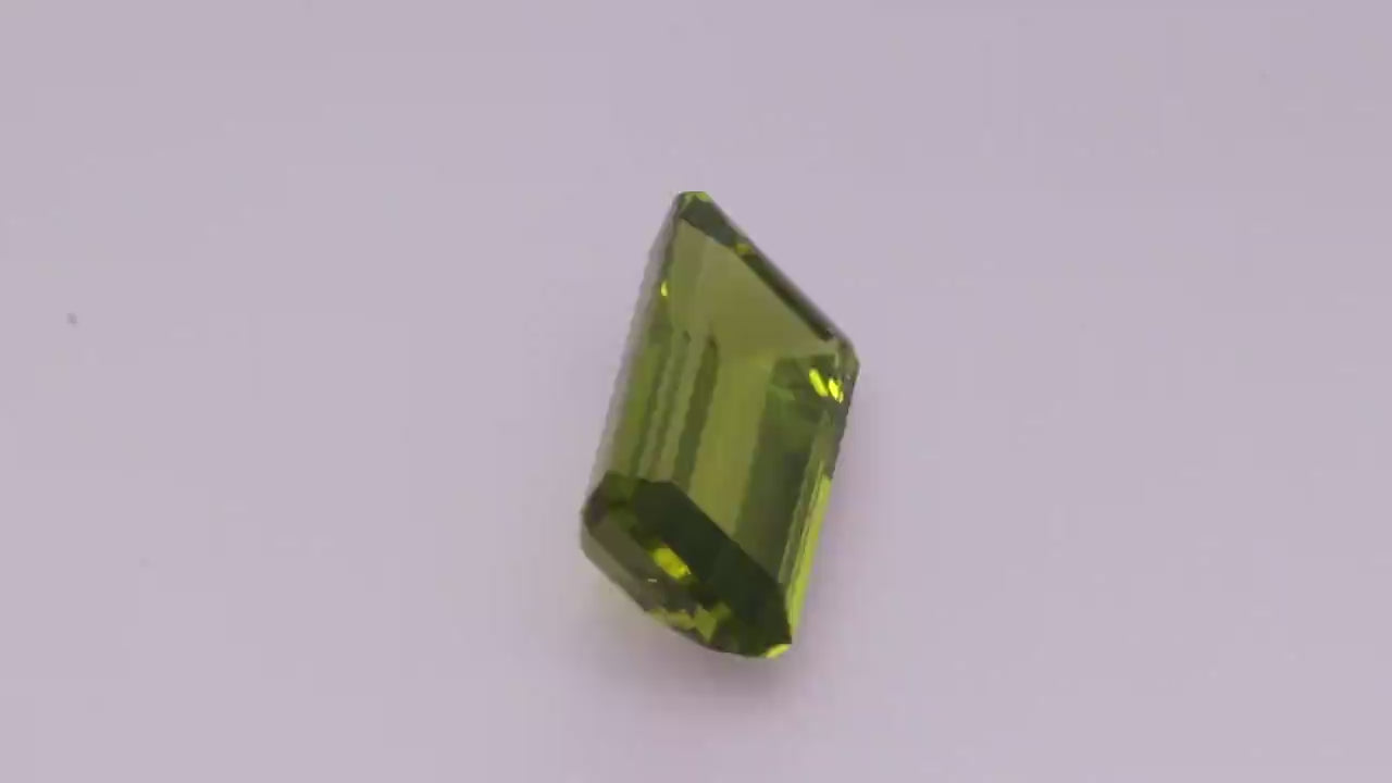Peridot 18.64 ct