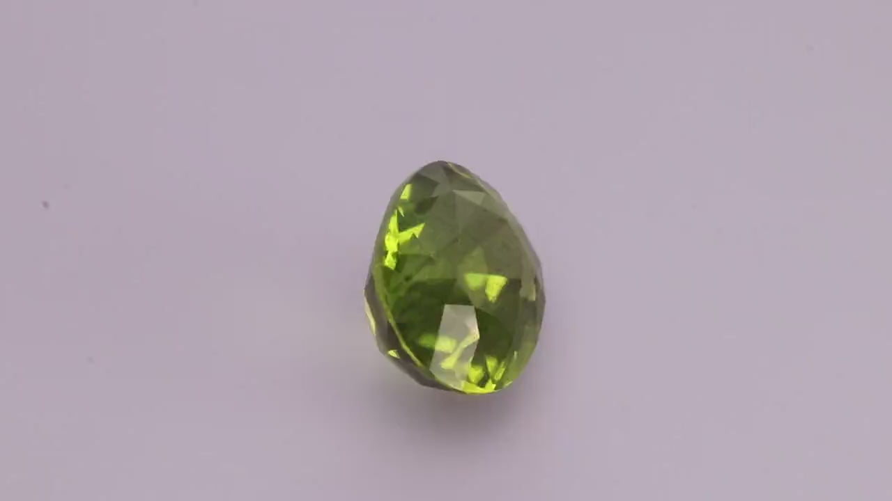 Peridot 7.04 ct