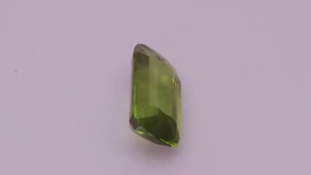 Peridot 11.18 ct