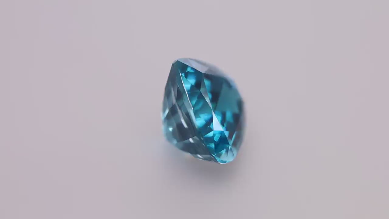 Blue Zircon 24.71 ct