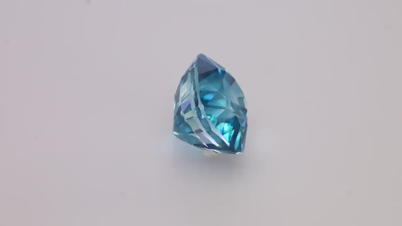 Blue Zircon 19.63 ct