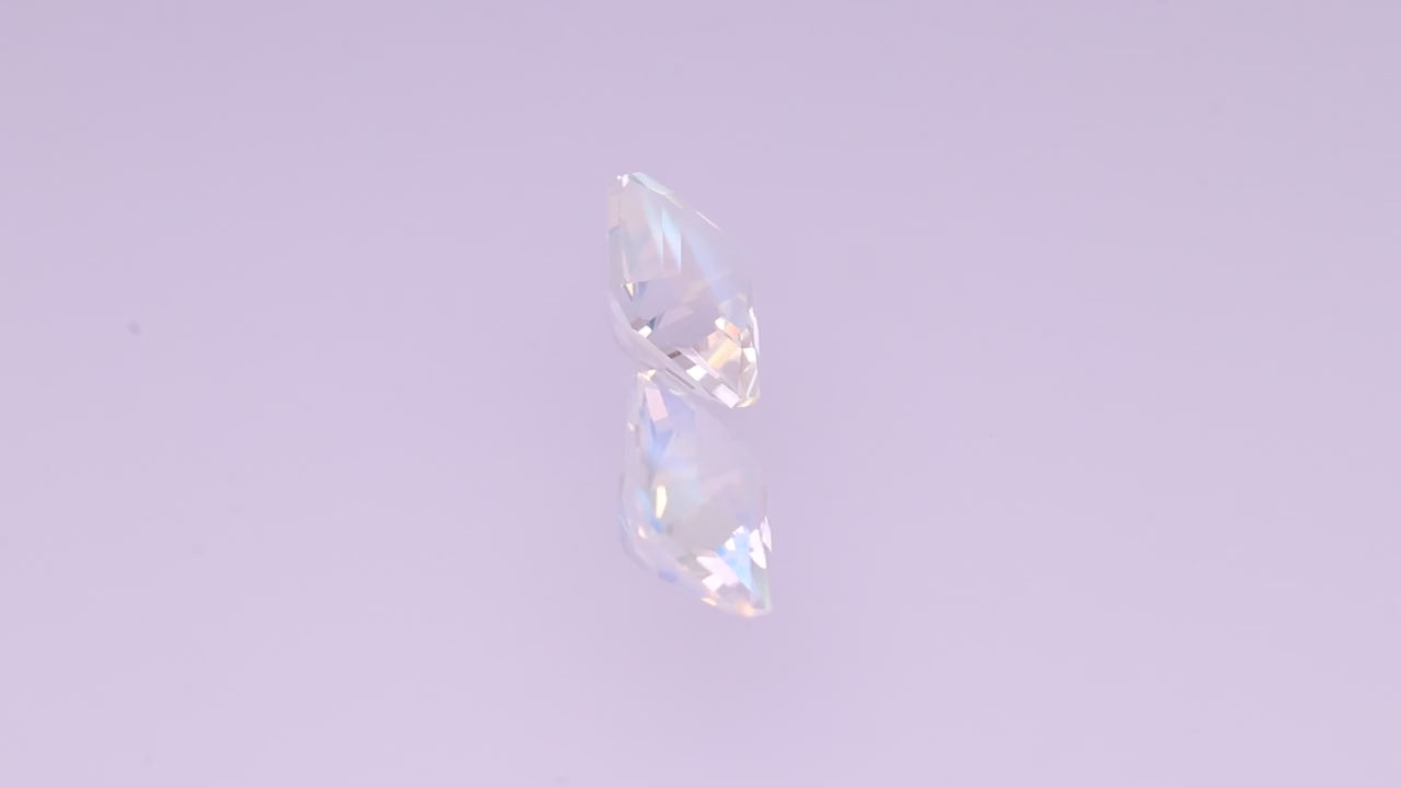 Rainbow Moonstone 4.44 ct